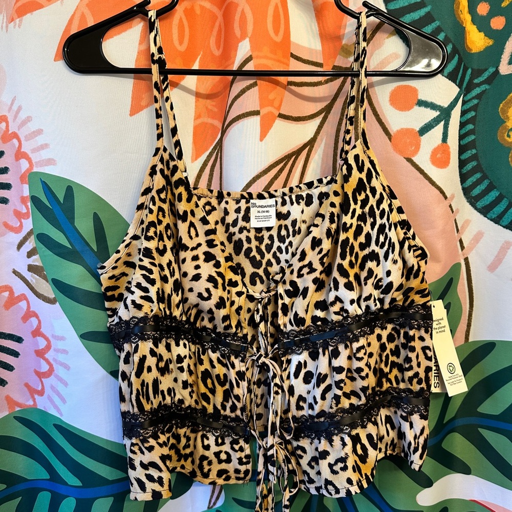 no boundaries NWT cheetah tie tank top - XL